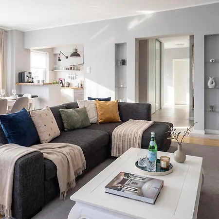 Skylineresidence Jerozolimskie 公寓 *