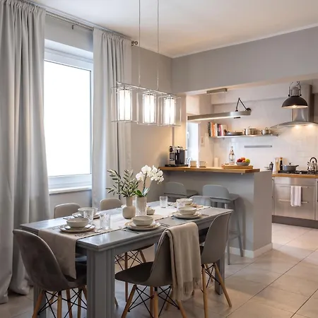 Skylineresidence Jerozolimskie 华沙