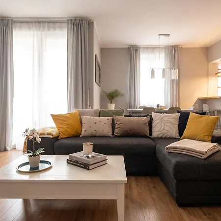 Skylineresidence Jerozolimskie 公寓 *