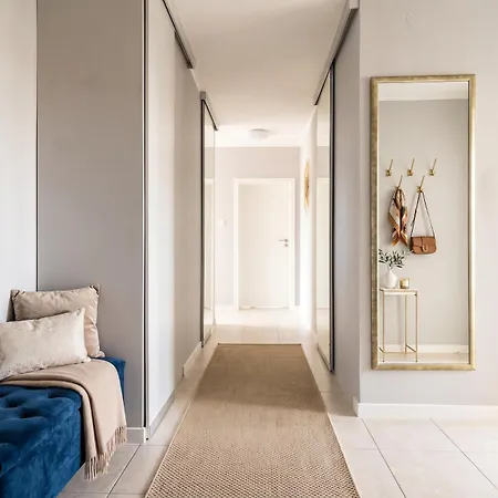 Skylineresidence Jerozolimskie 公寓